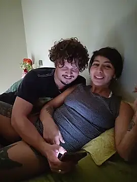 Snapshot of MaiPandora chatting on February 14, 2026, 10:28 pm MaiPandora online show from February 14, 2026, 10:28 pm