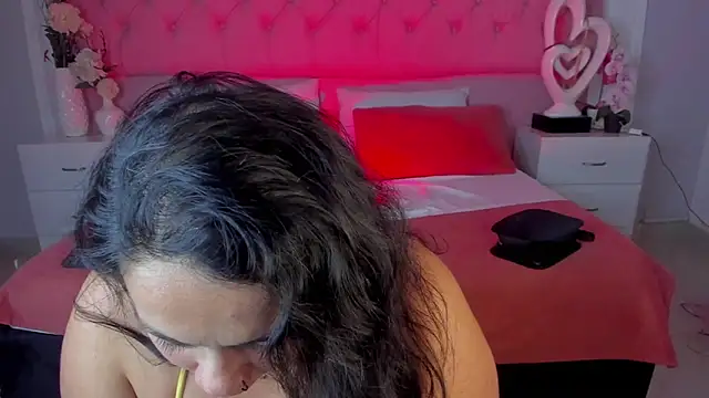 KourtneyEvans online show from March 7, 2026, 8:50 pm