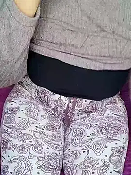 Snapshot of Malika-697 chatting on February 13, 2026, 9:11 pm Malika-697 online show from February 13, 2026, 9:11 pm