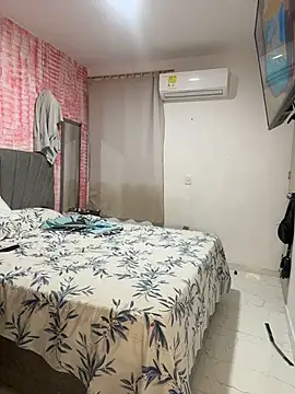 Snapshot of Tana_latin chatting on February 8, 2026, 2:26 am Tana latin online show from February 8, 2026, 2:26 am