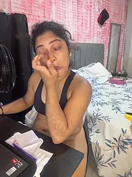 Snapshot of Tana_latin chatting on February 12, 2026, 12:38 am Tana latin online show from February 12, 2026, 12:38 am