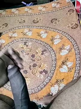 Yashkumar 0697 online show from April 27, 2026, 9:24 pm