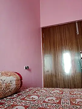 Snapshot of shnaz_1 chatting on September 12, 2025, 8:47 am shnaz 1 online show from September 12, 2025, 8:47 am