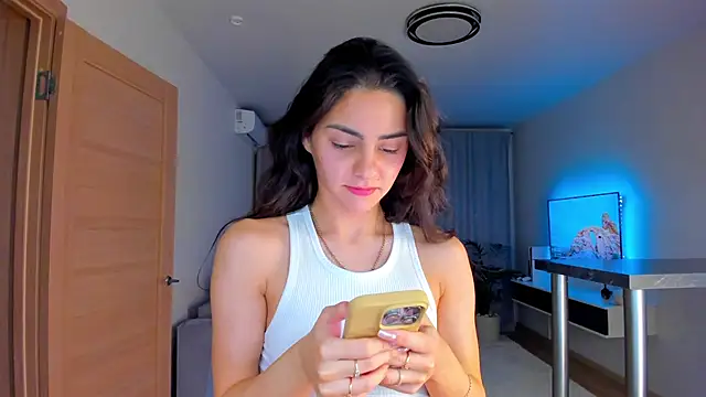 EmiliaZen online show from November 21, 2025, 5:55 pm