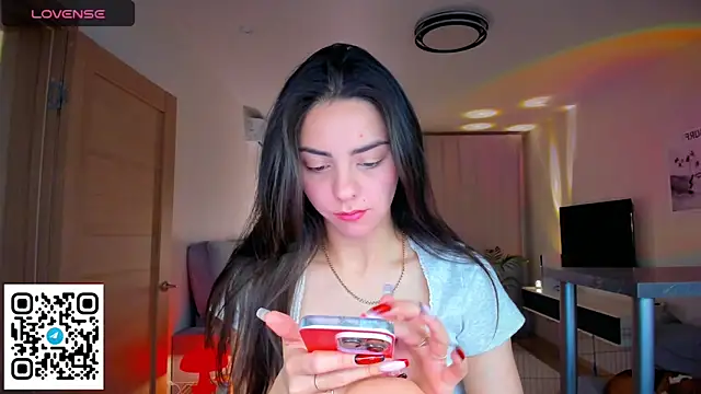 EmiliaZen online show from February 25, 2026, 4:16 pm