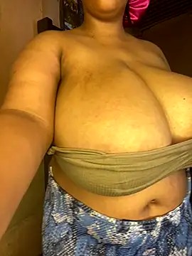 NonoGotBoobies online show from November 13, 2025, 7:07 am