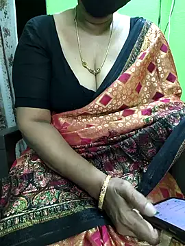 Snapshot of niiveditha chatting on October 13, 2025, 3:06 am niiveditha online show from October 13, 2025, 3:06 am