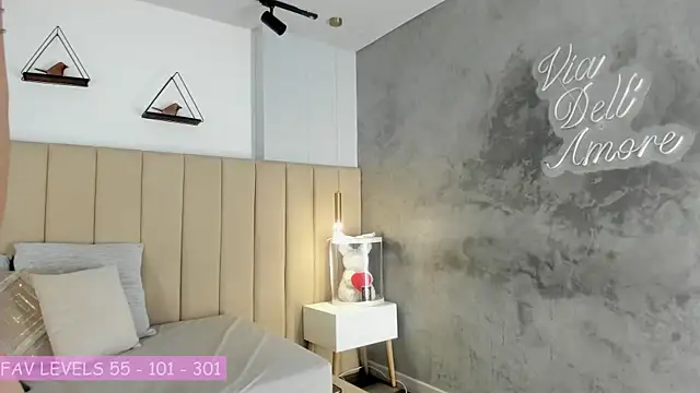 Zoee monroe online show from November 24, 2025, 9:58 pm