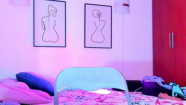 Tatianaaxh online show from February 10, 2025, 5:19 pm