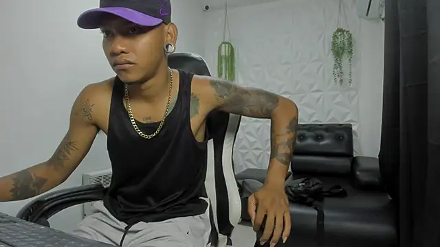 blackdirty420 online show from February 10, 2026, 1:37 pm