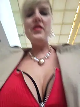 Sexybiene969 online show from October 19, 2025, 2:40 pm