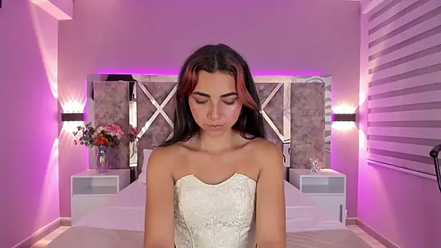 ValerieHyde online show from March 8, 2025, 3:28 am