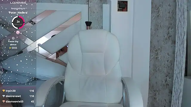 Giselle Lauren online show from February 19, 2025, 1:51 am