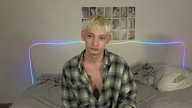 Julian wins online show from March 21, 2026, 1:48 pm