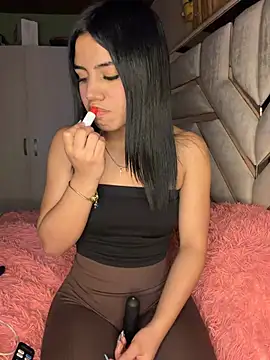 Laura-Khalifa online show from February 6, 2026, 6:29 am