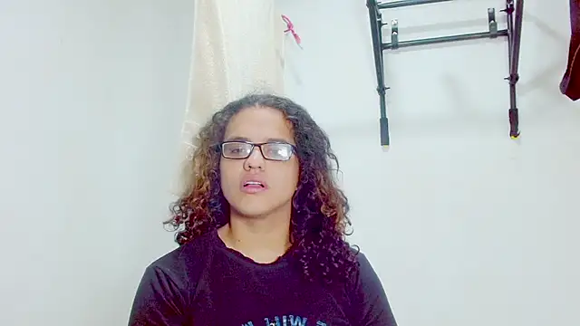 Snapshot of Diane_blossom chatting on March 11, 2025, 12:28 pm Diane blossom online show from March 11, 2025, 12:28 pm