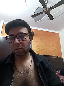 Snapshot of innocentboy1987 chatting on February 13, 2025, 11:06 am innocentboy1987 online show from February 13, 2025, 11:06 am