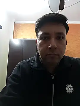 Snapshot of innocentboy1987 chatting on November 17, 2025, 8:53 am innocentboy1987 online show from November 17, 2025, 8:53 am