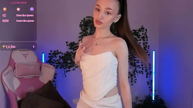 miiss  lulu online show from March 4, 2025, 1:12 am