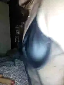 Snapshot of kitsune_giada chatting on March 22, 2025, 9:24 am kitsune giada online show from March 22, 2025, 9:24 am