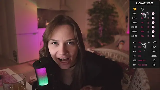 alexa feels  online show from November 20, 2025, 4:07 pm