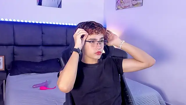 Aiiden 15 online show from September 26, 2025, 12:20 pm