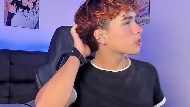 Aiiden 15 online show from October 1, 2025, 12:00 pm