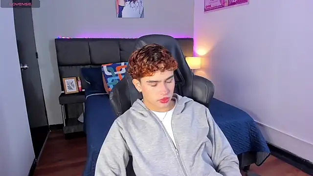 Aiiden 15 online show from January 14, 2026, 12:55 pm