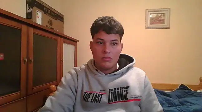 kjccuboy2000 online show from February 7, 2025, 3:52 pm