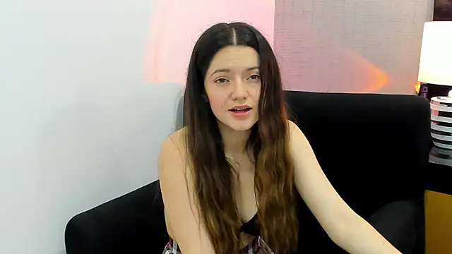 ArianaFranco online show from March 18, 2025, 4:04 pm