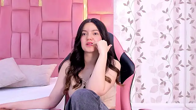 ArianaFranco online show from September 25, 2025, 12:53 pm