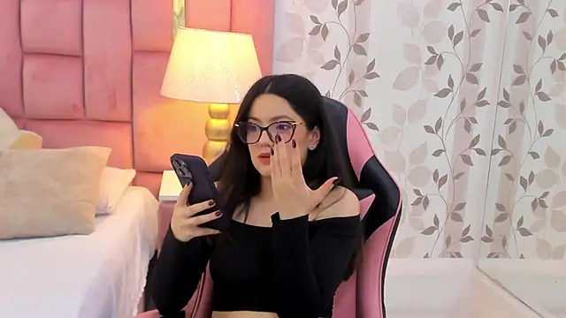 ArianaFranco online show from February 11, 2026, 2:55 pm