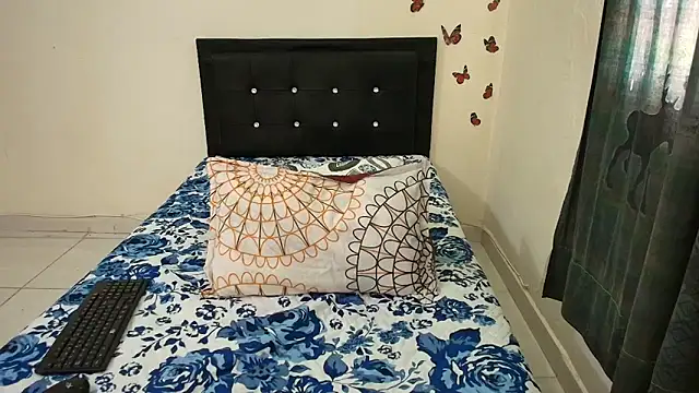 victoria blackk1 online show from March 18, 2025, 12:25 pm