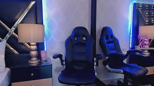 SophieWinsloow online show from March 19, 2025, 1:40 pm