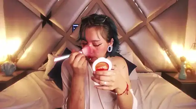 Snapshot of DarkMysterysF chatting on March 3, 2025, 9:26 pm DarkMysterysF online show from March 3, 2025, 9:26 pm