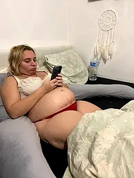 Princessemisse online show from November 27, 2025, 4:31 pm