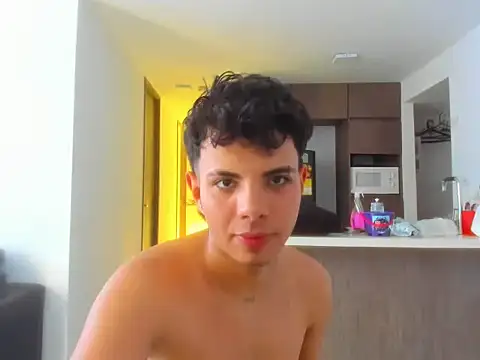 Alessandro 1610 online show from September 10, 2025, 9:04 pm