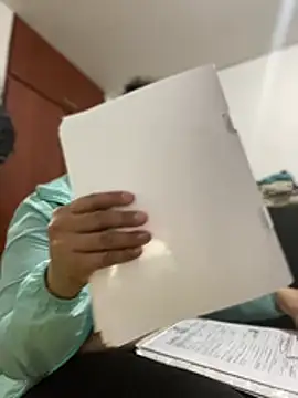 Carola-Ross online show from February 4, 2026, 5:30 pm