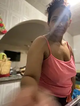 Carola-Ross online show from April 5, 2026, 3:53 pm