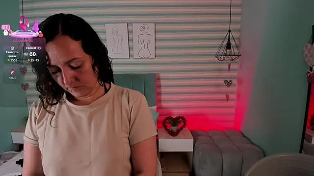 abby apple online show from February 11, 2026, 1:05 pm