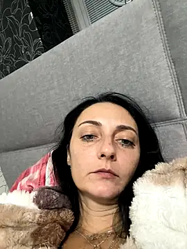 Miroslava1247 online show from November 13, 2025, 6:29 pm