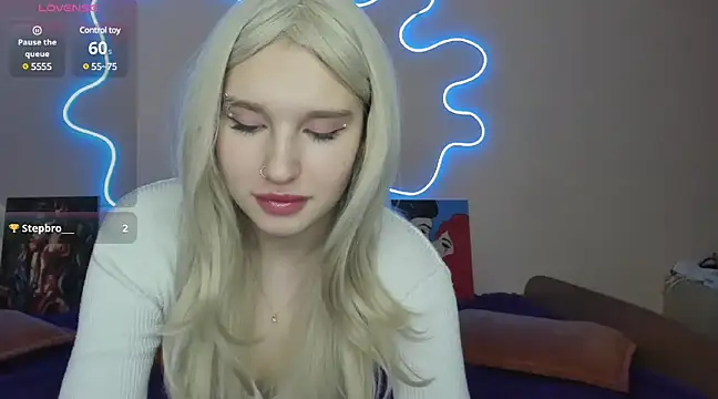 EvelinaLuu online show from March 7, 2025, 1:20 am