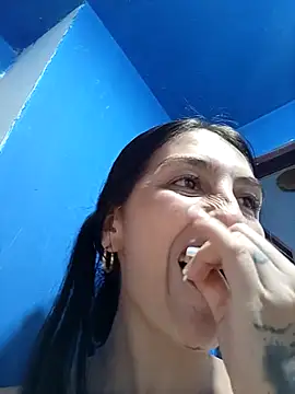 single mother indecent online show from November 3, 2025, 4:41 pm