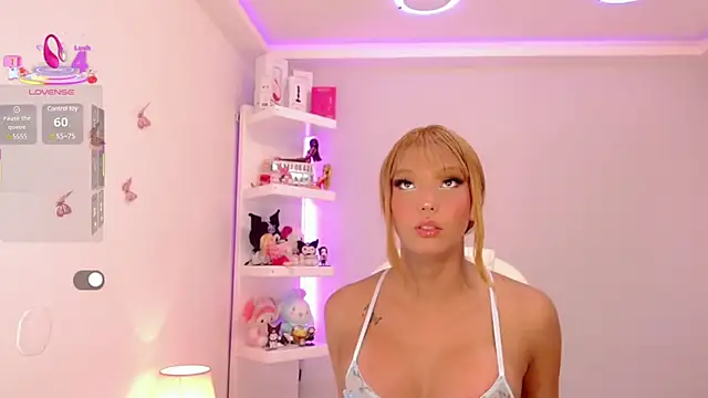 LisaHadidd online show from March 9, 2025, 9:46 am