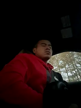 Popm010101 online show from November 28, 2025, 12:08 pm