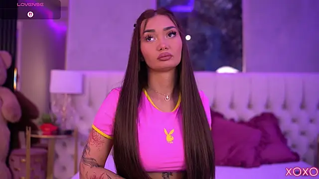 SashaFerrera online show from October 2, 2025, 6:37 pm