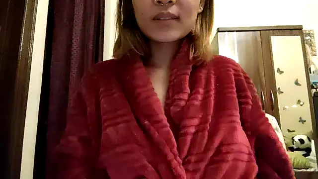 suki fruit online show from March 9, 2025, 5:49 pm