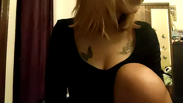 suki fruit online show from March 14, 2025, 8:06 pm