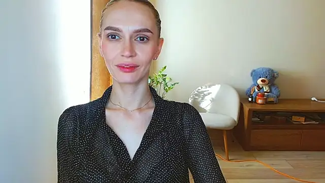 Lady Sunshine  online show from April 13, 2026, 5:46 am