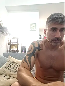 Snapshot of Angelus862002 chatting on March 5, 2025, 7:27 pm Angelus862002 online show from March 5, 2025, 7:27 pm